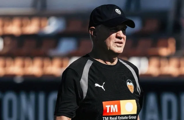 Javier Aguirre Set for Valencia Debut After International Break