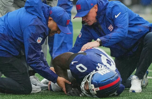 Giants Fear Brian Burns’ 2026 Season Is Over After ACL Injury