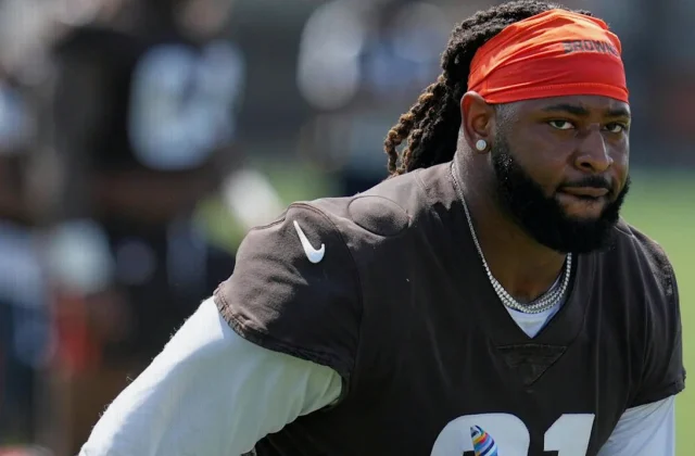 Browns Lose Alex Wright for Season in Busy Day of NFL Roster Moves