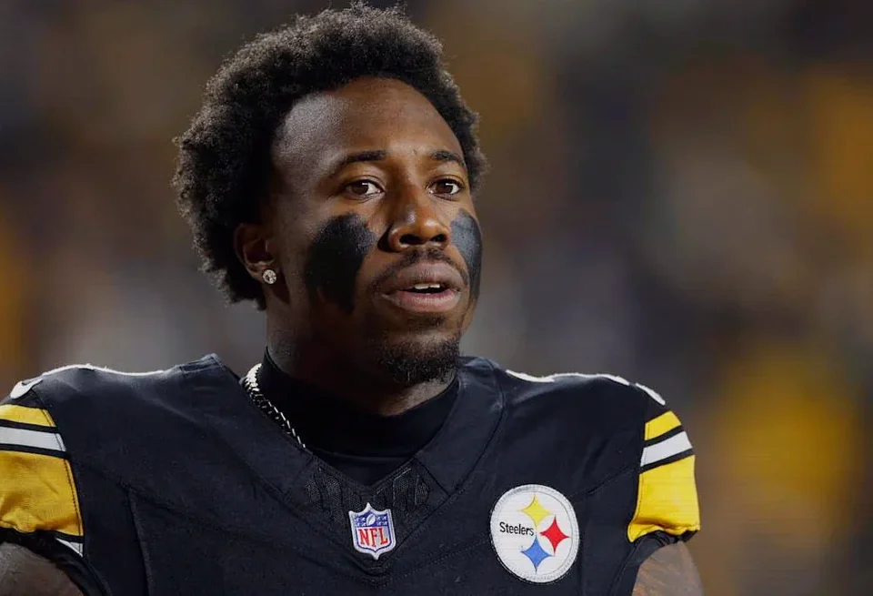 NFL Week 1 Injury Updates: Alvin Kamara, Joey Porter Jr. Ruled Out
