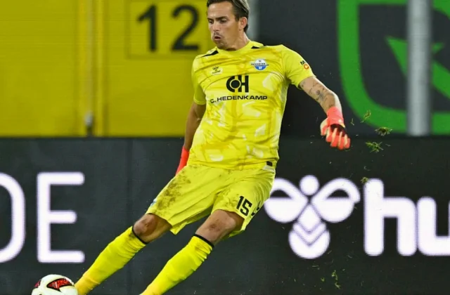 Nahuel Noll Shows How Long Goalkeeper Passes Can Beat the Press
