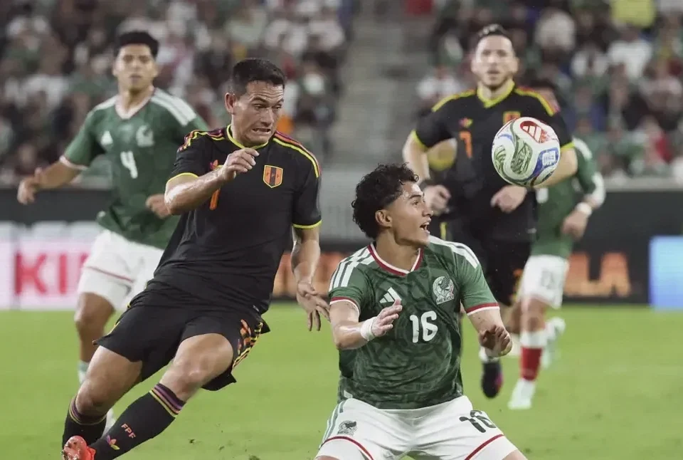 Mexico and Peru Share 1-1 Draw in New Jersey Friendly