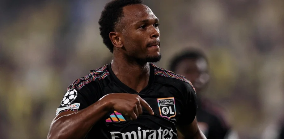 Openda Finds Fresh Start at Lyon After Juventus Struggles
