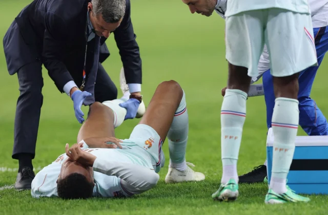 Mbappé Injury Worry After Scoring for France Against Turkey