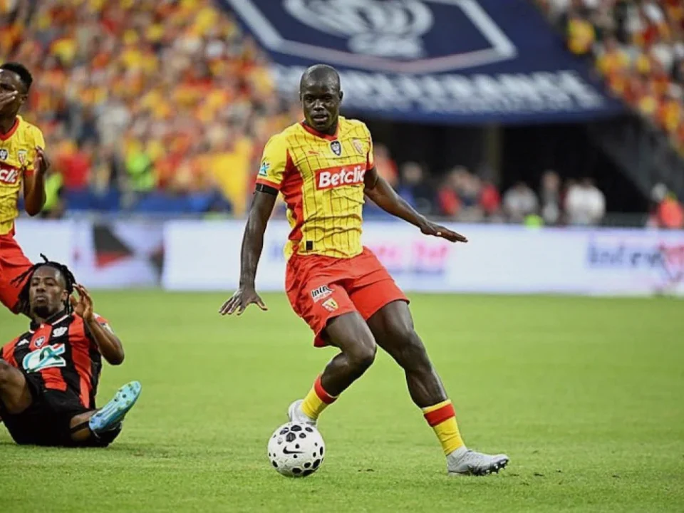Malang Sarr Set for First Senegal Call-Up in Patrick Vieira Squad