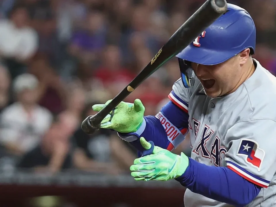 Joc Pederson Takes Step Forward in Rangers Return From Hand Fracture