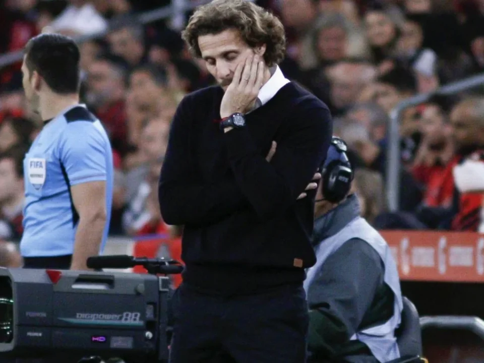 Japan Score Two Stoppage-Time Goals to Spoil Forlan’s Uruguay Debut