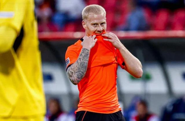 Meerdink Double Gives Netherlands First Win Under Xavi