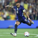 Barcelona Concerned as Raphinha Suffers Thigh Injury on Brazil Duty