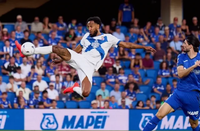 Aubameyang Faces Two-Month Layoff After Knee Surgery