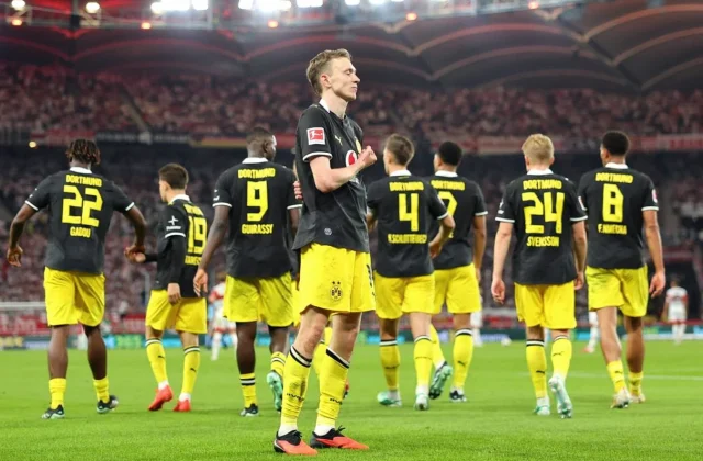 Beier Fires Dortmund Past Stuttgart to Stay Top of Bundesliga