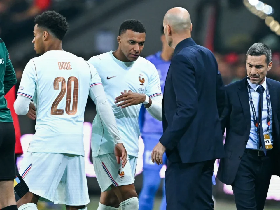 Mbappé Released from France Squad After Knee Injury in Turkey Win