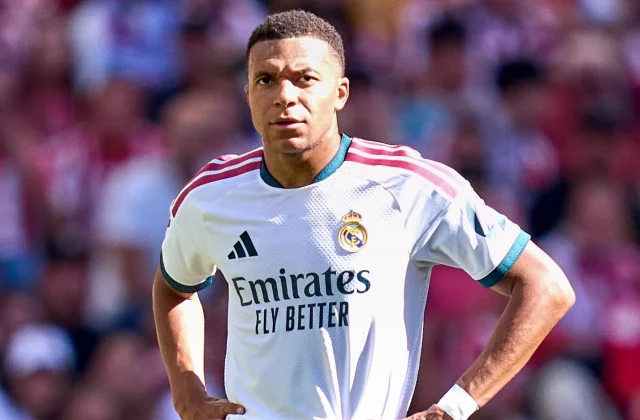 Kylian Mbappé Defends His Ballon d’Or Claim Despite Trophyless Season