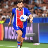 Kvaratskhelia’s Quiet PSG Run Sparks Debate After Salzburg Strike