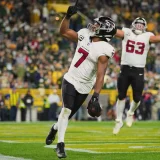 Brock Bowers, Bijan Robinson and Talanoa Hufanga Win Week 3 Honors
