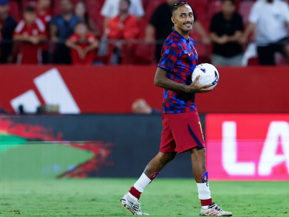 Raphinha’s Sevilla Hat-Trick Sends Barcelona Clear at the Top