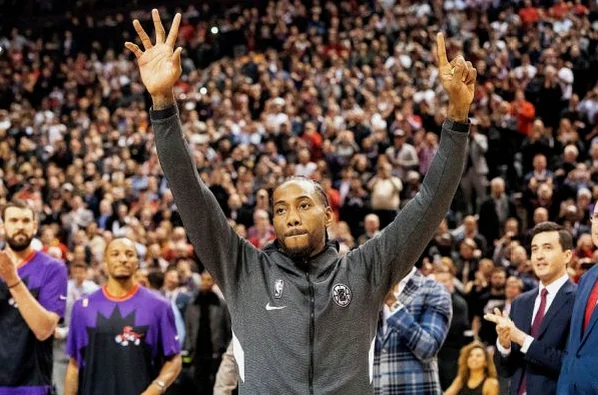 Kawhi Leonard Signs Two-Year, $115M Extension to Remain With Raptors