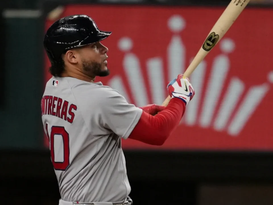 Rangers Pull Away Late to Beat Red Sox 7-3 in Arlington