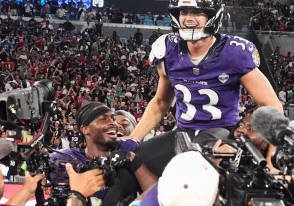 Lamar Jackson, Tyler Loop Lift Ravens Past Cowboys on Final Play
