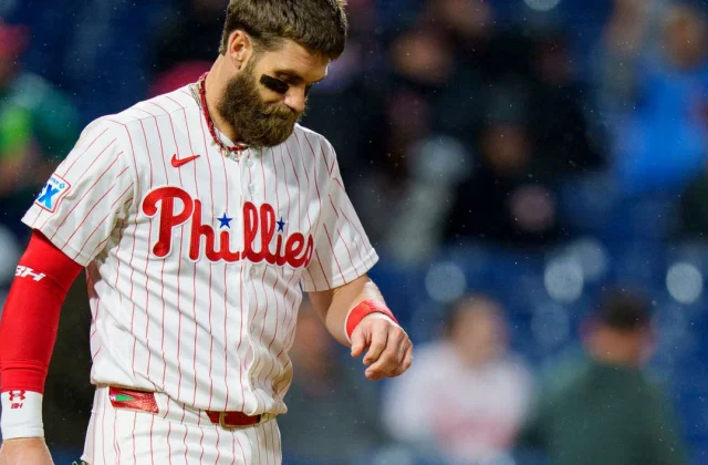Phillies Face Must-Win Finale to Clinch NL Wild Card Berth