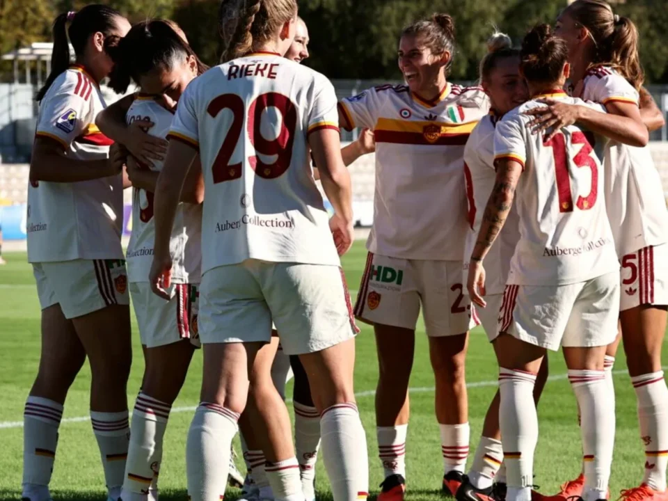 Roma Trail Barcelona by Two at Half-Time in Women’s Champions League