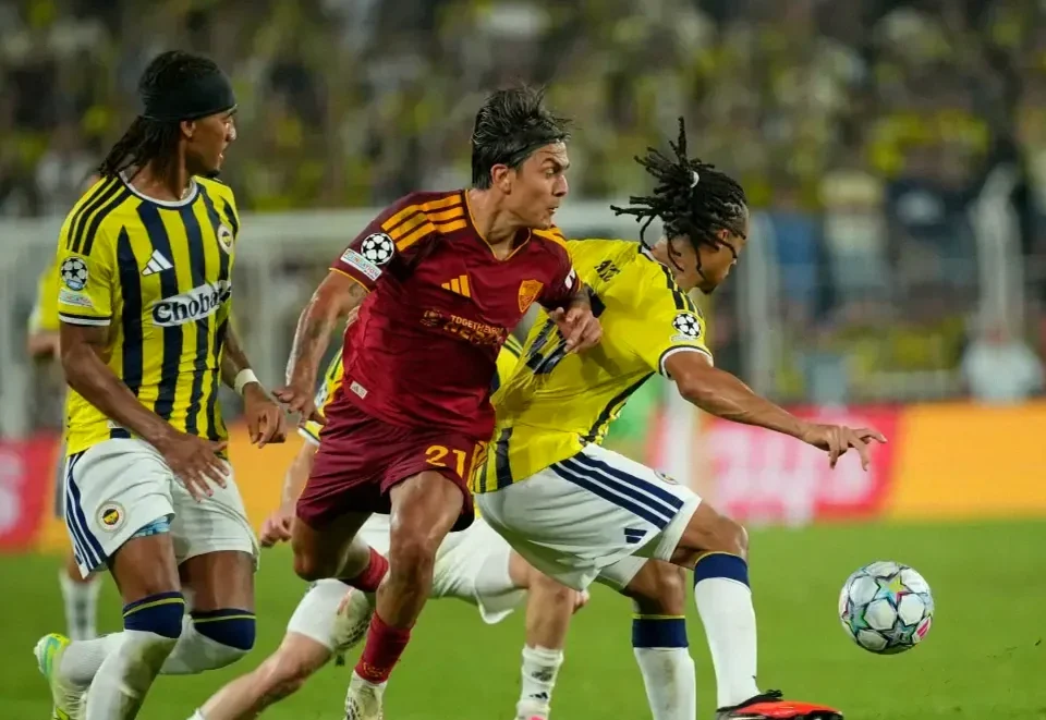 Fenerbahçe Fight Back to Draw With Roma in Champions League Return