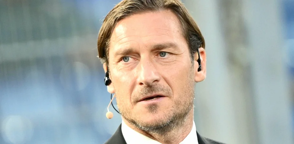 Totti Reveals Why He Refused to Hand Roma’s No. 10 to Dybala