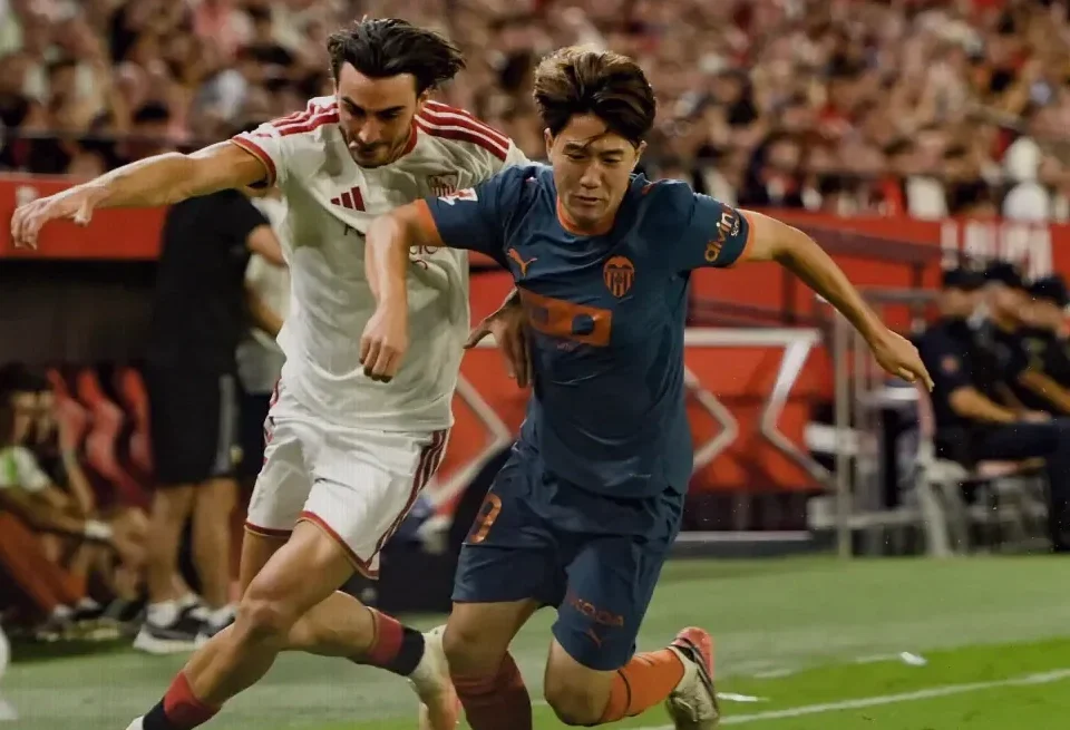 Valencia Midfielder Ryunosuke Sato Returns to Japan Senior Squad