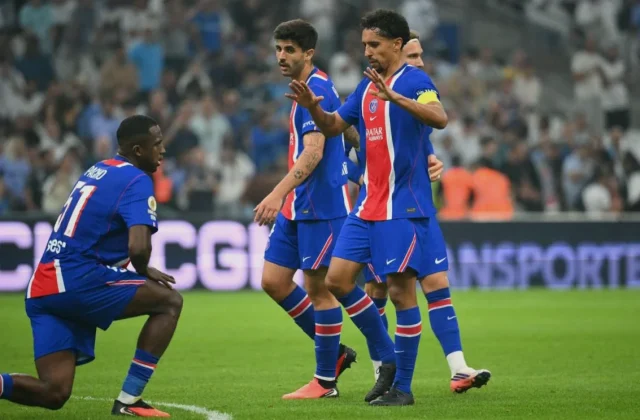 PSG Fans Give Players Rousing Airport Welcome After Marseille Victory