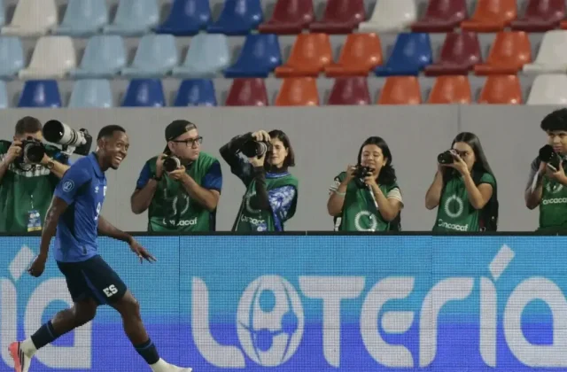 Brayan Gil Double Fires El Salvador Past Martinique in Nations League