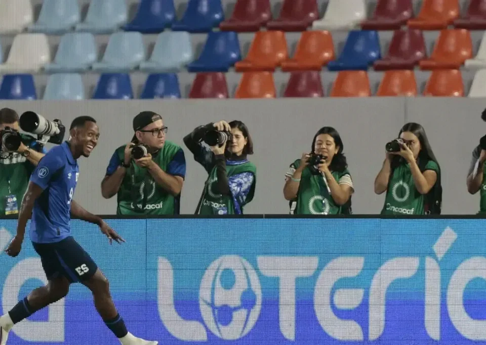 Brayan Gil Double Fires El Salvador Past Martinique in Nations League