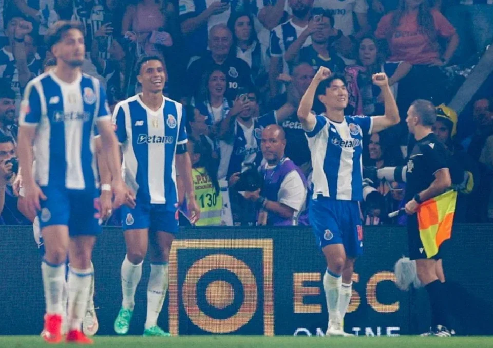 Porto Beat Benfica 3-1 as Santiago Giménez Remains Unused