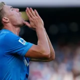Hojlund’s Isolation Highlights Napoli’s Early Attacking Struggles