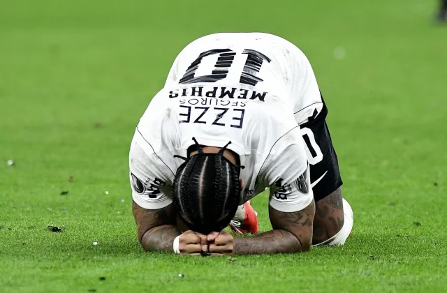 Xavi Leaves Memphis Depay Out of First Netherlands Nations League Squad