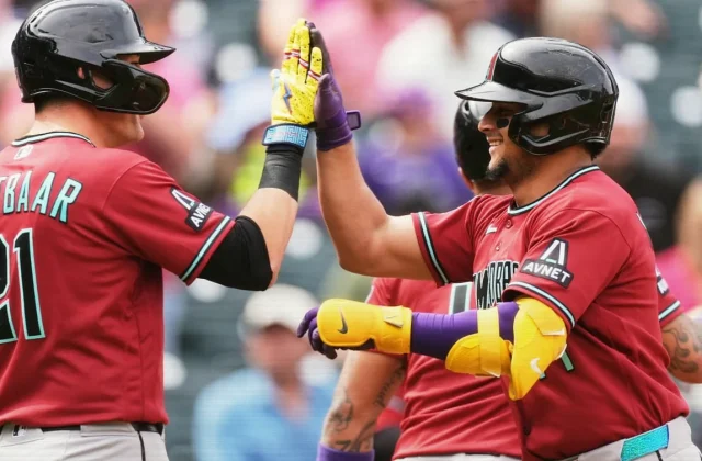 Diamondbacks Sweep Rockies, Keep Playoff Hopes Alive Before Padres Series