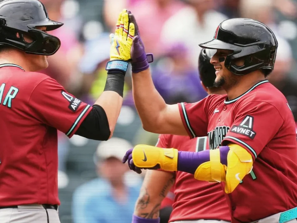 Diamondbacks Sweep Rockies, Keep Playoff Hopes Alive Before Padres Series