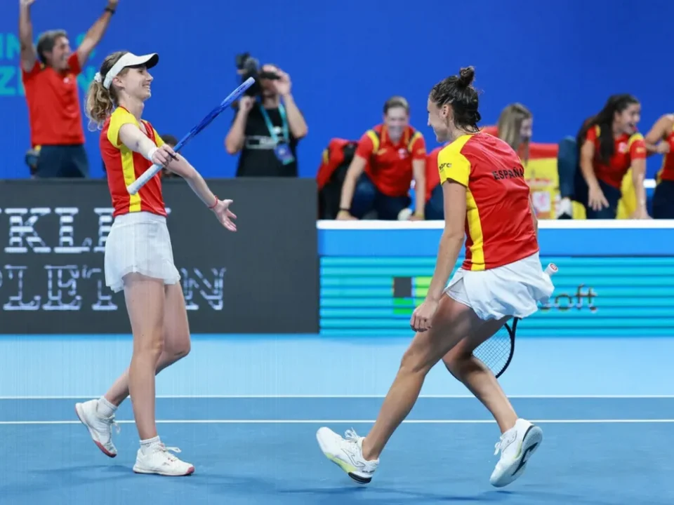 Spain Sets Czechia Billie Jean King Cup Semifinal Showdown in Shenzhen