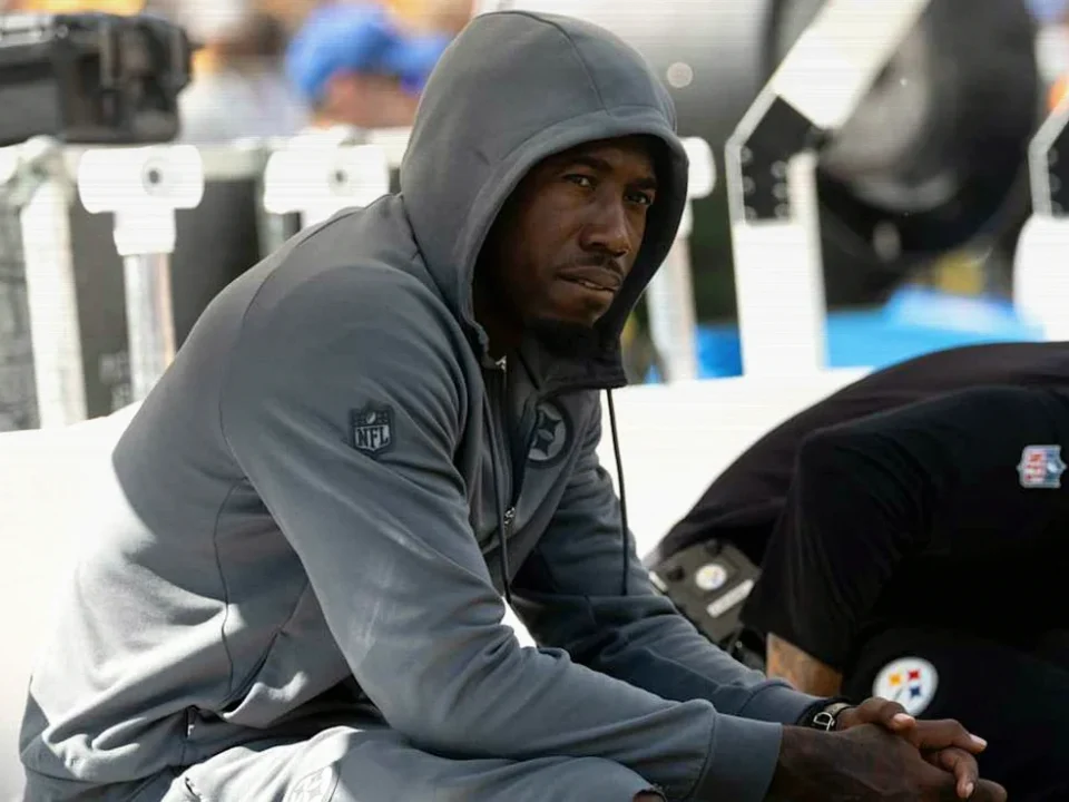Joey Porter Jr. Focused on Back Injury Recovery, Not Steelers Contract Talks