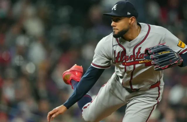 Braves to Activate Robert Suarez Ahead of Reds Series as Playoffs Near