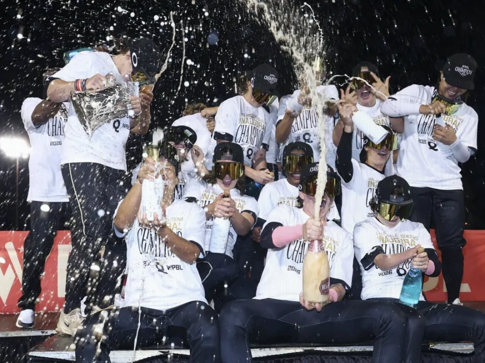Ayami Sato Throws WPBL’s First Complete Game to Lift Queens to Title