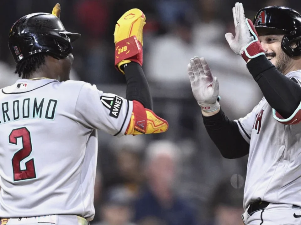 Diamondbacks Rout Padres, Move Within One Game of NL Wild Card