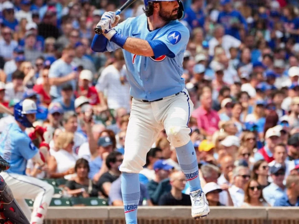 Dansby Swanson Rejoins Cubs Lineup at Shortstop After 28-Game Absence