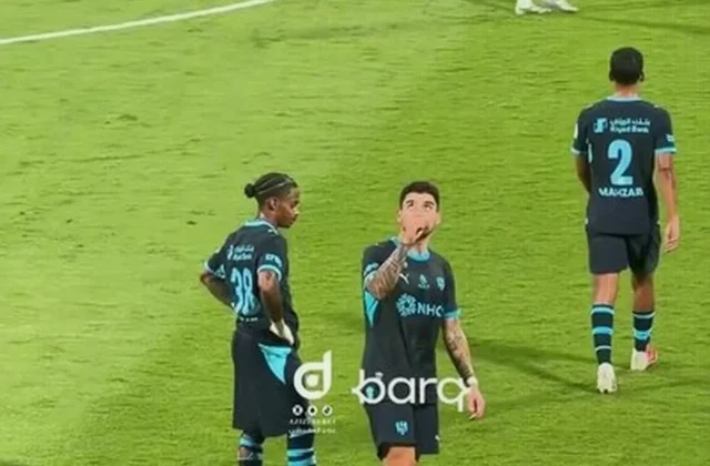 Al-Taawoun Handed Two-Match Fan Ban Over Chants at Rúben Neves