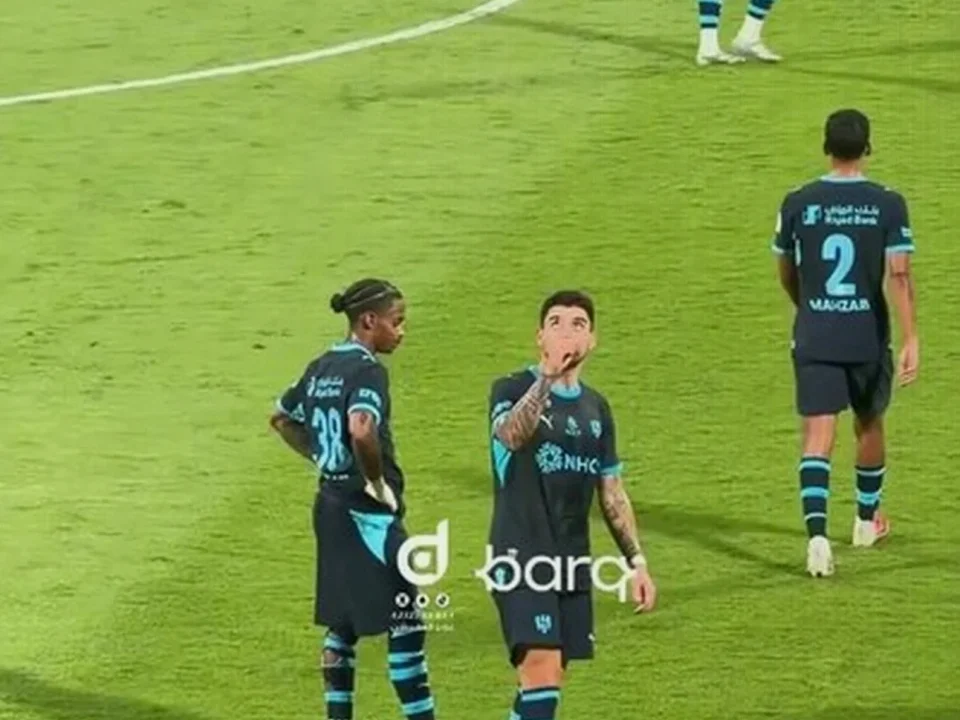 Al-Taawoun Handed Two-Match Fan Ban Over Chants at Rúben Neves