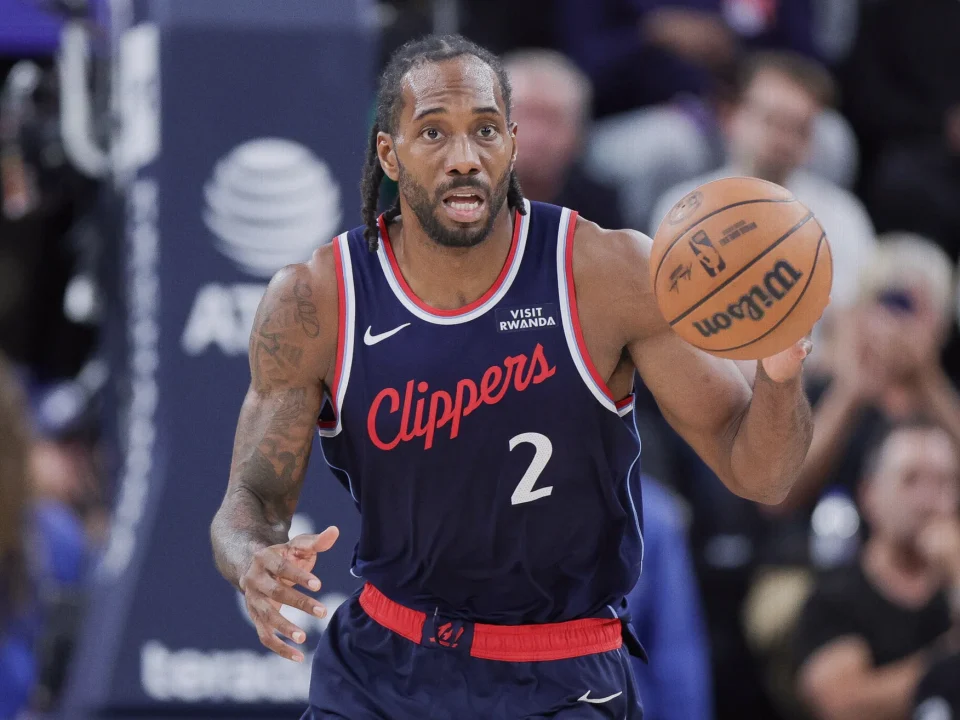 Raptors Reacquire Kawhi Leonard in Trade With Clippers