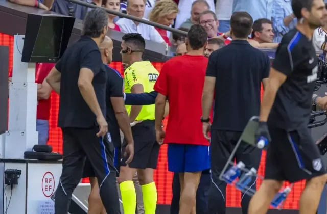 Atlético and Real Madrid See Red After Fiery Derby First Half