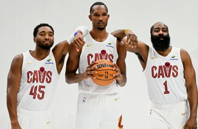 Cavaliers Build Early Chemistry Around Mitchell, Harden and New Additions