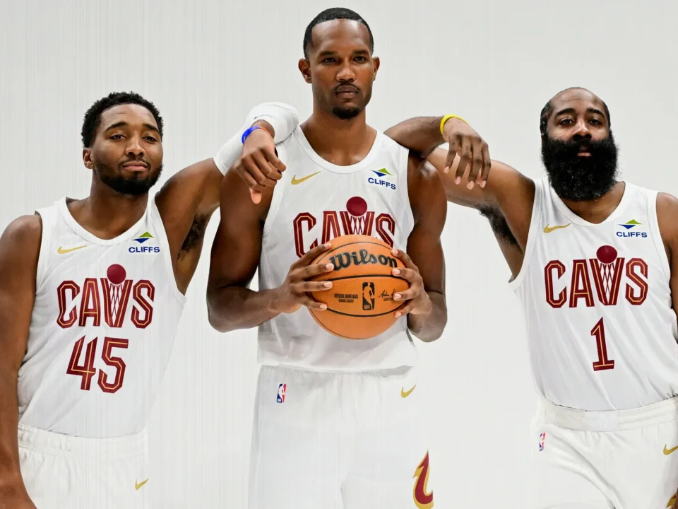 Cavaliers Build Early Chemistry Around Mitchell, Harden and New Additions