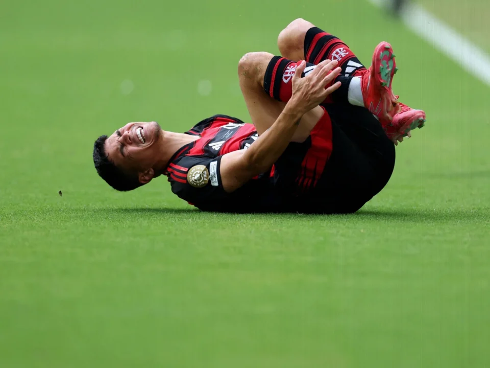 Flamengo Defender Ruled Out of Libertadores Semi-Final Against Estudiantes