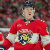 NHL Season Opens With Tkachuk Reunion, McDavid Future in Focus